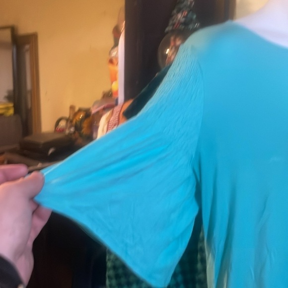 Wrangler Women's 3/4 Sleeves Smocked Shoulder Knit Top XL - Picture 3 of 5